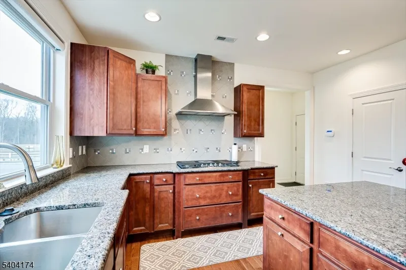 2 Eagle Ct South Brunswick, NJ 08852