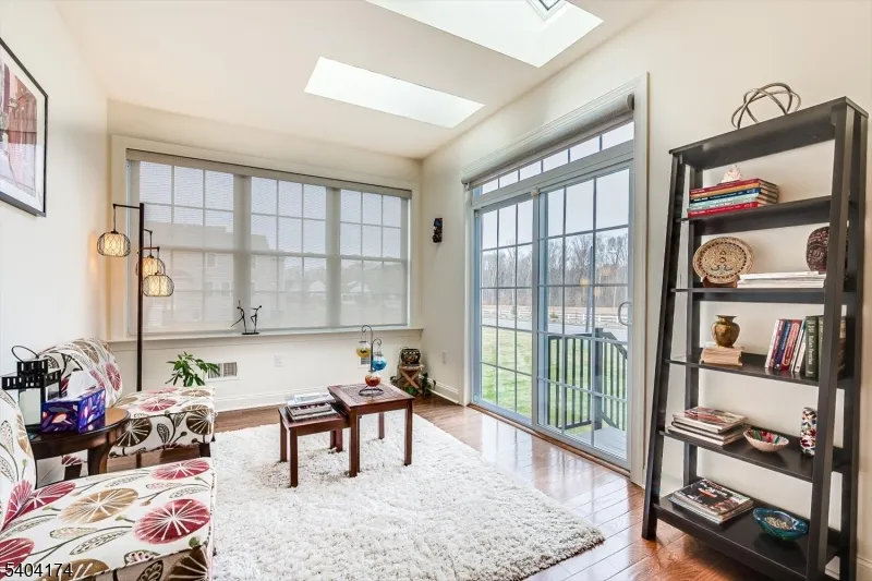 2 Eagle Ct South Brunswick, NJ 08852