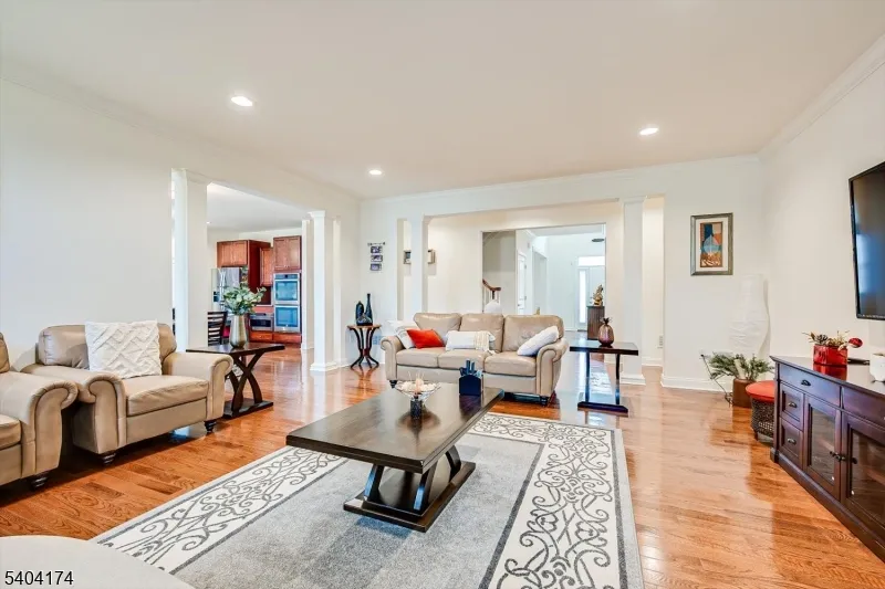 2 Eagle Ct South Brunswick, NJ 08852