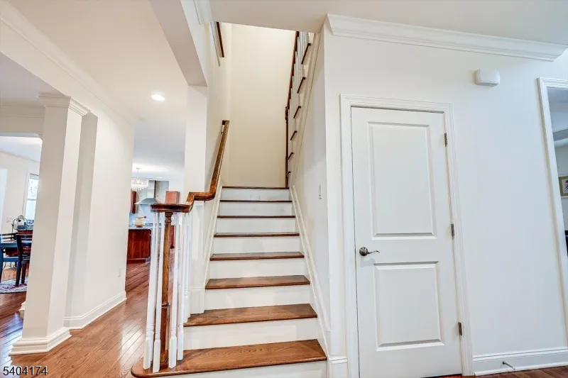 2 Eagle Ct South Brunswick, NJ 08852