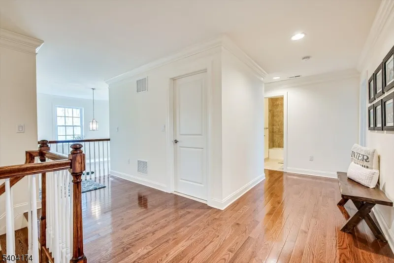 2 Eagle Ct South Brunswick, NJ 08852