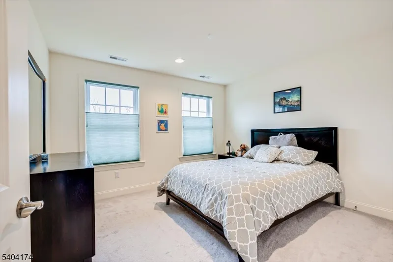 2 Eagle Ct South Brunswick, NJ 08852
