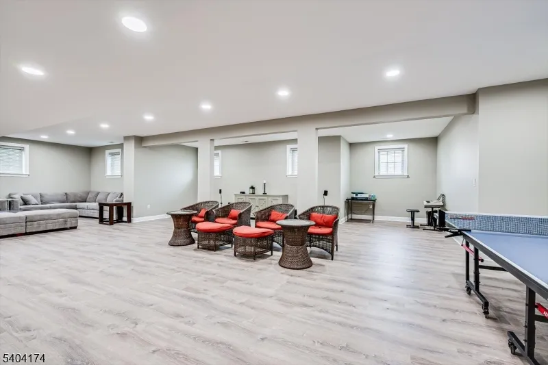 2 Eagle Ct South Brunswick, NJ 08852