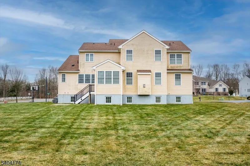2 Eagle Ct South Brunswick, NJ 08852