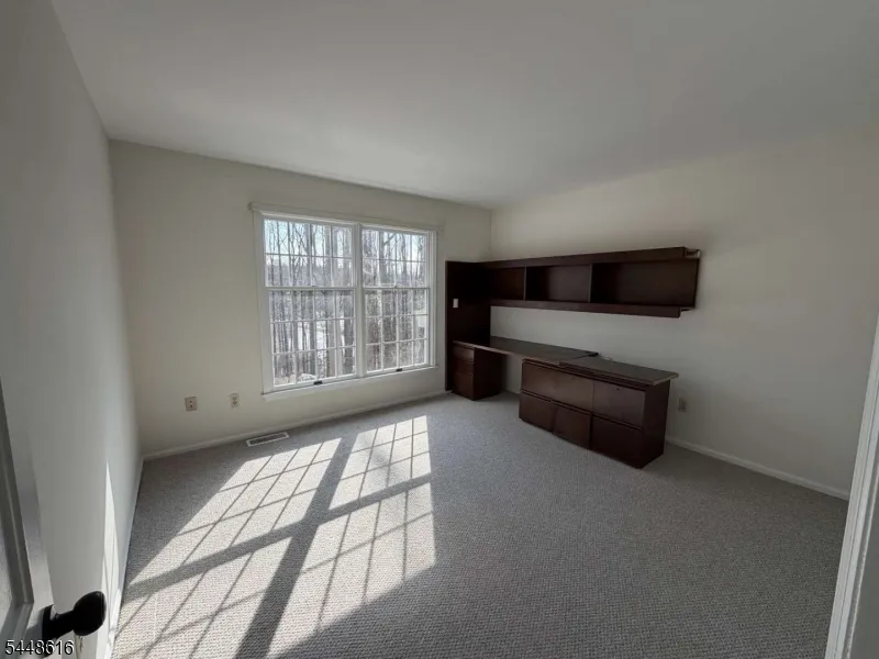 7 Globe Mills Rd Alexandria, NJ 08848