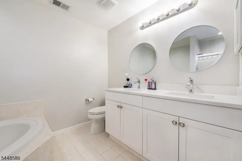 145 Mountainside Dr Pompton Lakes, NJ 07442