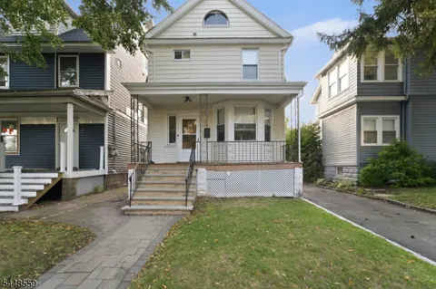 157 Ward Pl