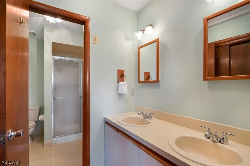 3 Brookside Hts #F Unit F Wanaque, NJ 07465