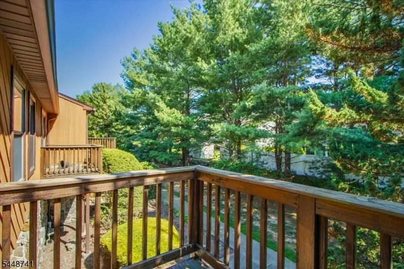 3 Brookside Hts #F Unit F Wanaque, NJ 07465