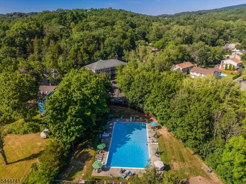 3 Brookside Hts #F Unit F Wanaque, NJ 07465