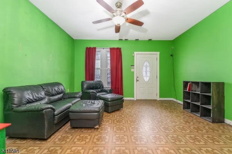 12 Brainard St Phillipsburg Town, NJ 08865