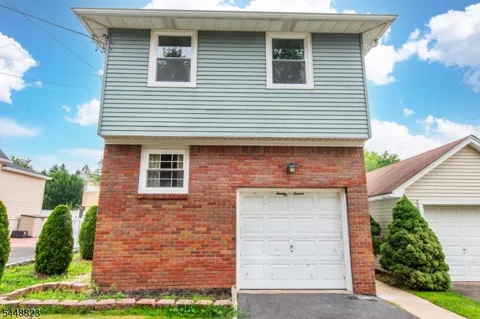 27 Spencer Ave