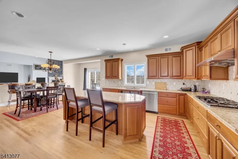 201 Sidney Rd Franklin, NJ 08867