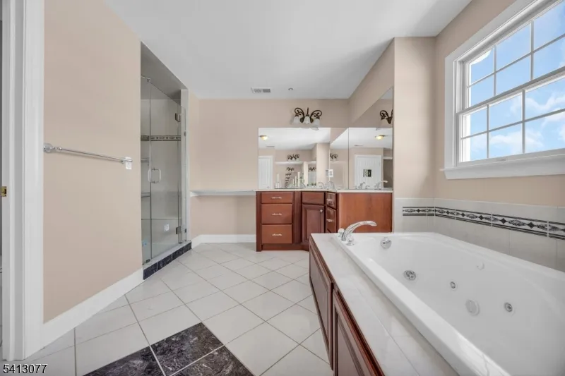 201 Sidney Rd Franklin, NJ 08867
