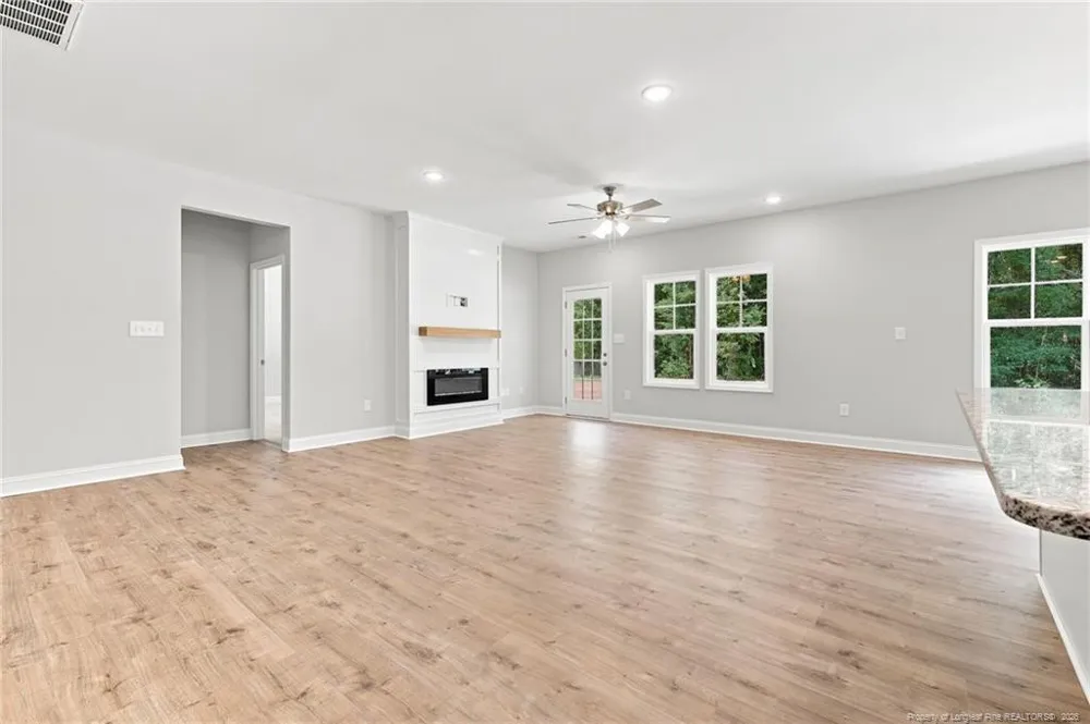 211 E 7th Avenue Raeford, NC 28376