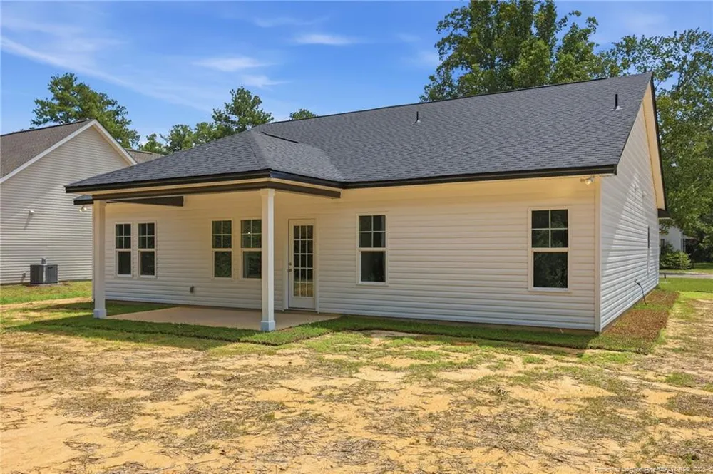 211 E 7th Avenue Raeford, NC 28376