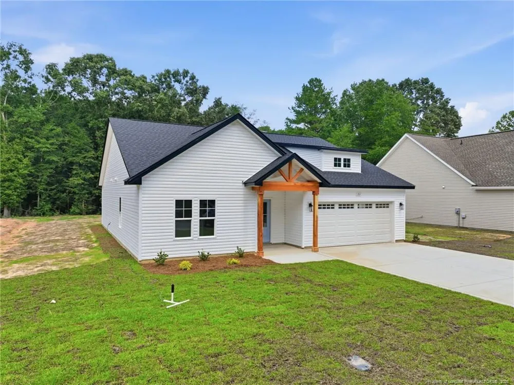 211 E 7th Avenue Raeford, NC 28376
