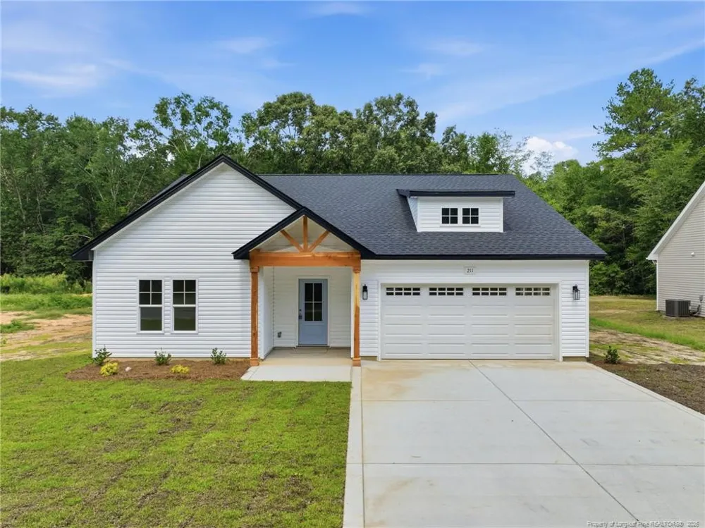 211 E 7th Avenue Raeford, NC 28376