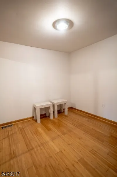 118 Lakeside Dr Liberty, NJ 07823