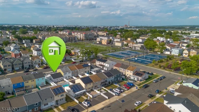 30 Warren St Carteret, NJ 07008