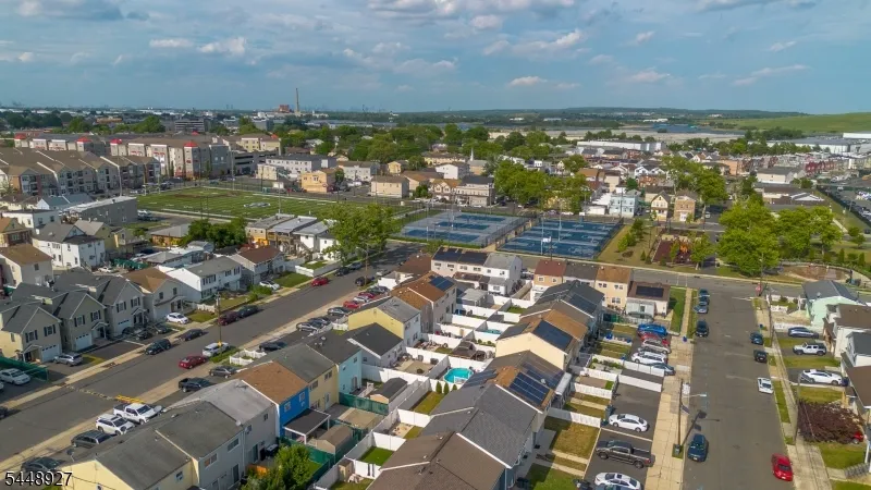 30 Warren St Carteret, NJ 07008