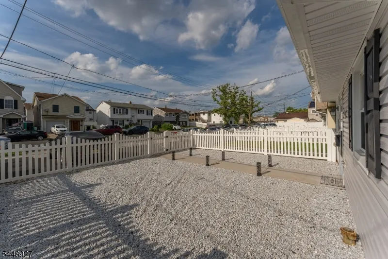 30 Warren St Carteret, NJ 07008