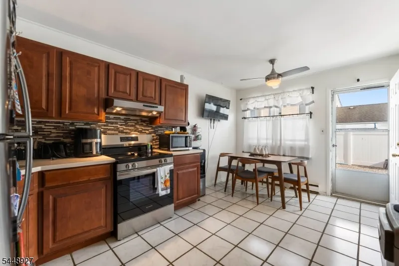 30 Warren St Carteret, NJ 07008