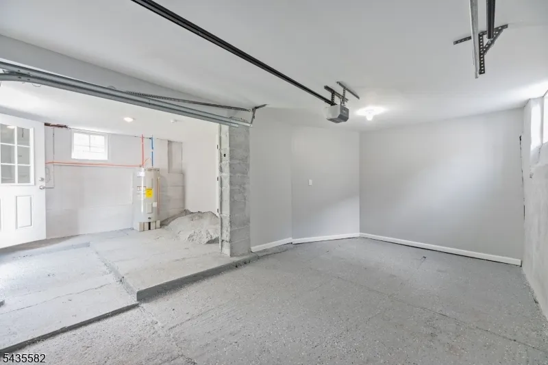 116 Bucknell Trl Hopatcong, NJ 07843
