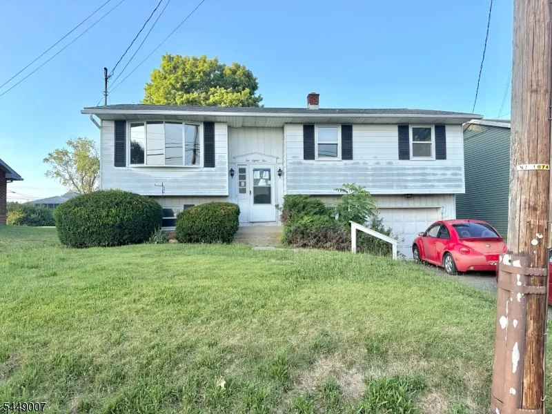 1085 Grand St Phillipsburg Town, NJ 08865