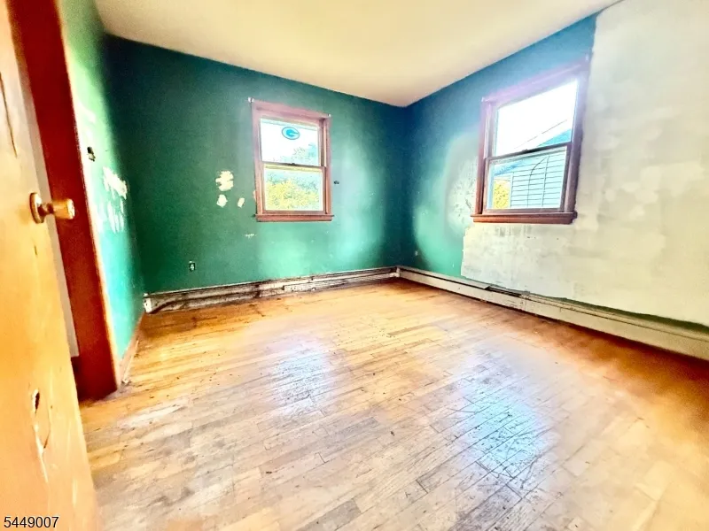 1085 Grand St Phillipsburg Town, NJ 08865