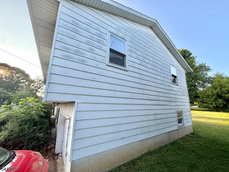 1085 Grand St Phillipsburg Town, NJ 08865