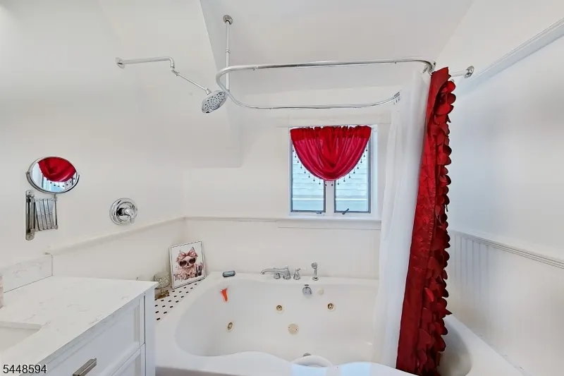 229 E 1St St Clifton City, NJ 07011