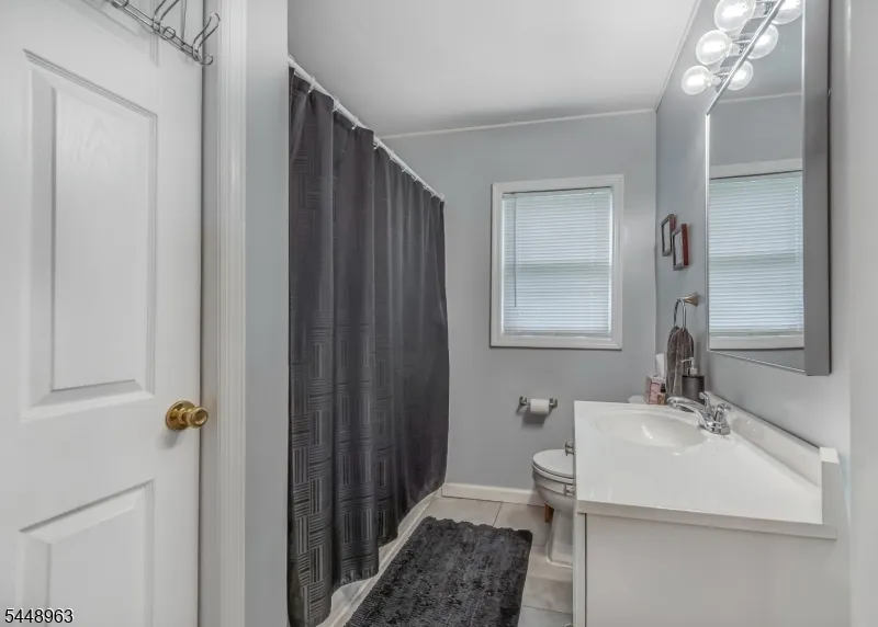 427 Mount Hermon Rd Hope, NJ 07825