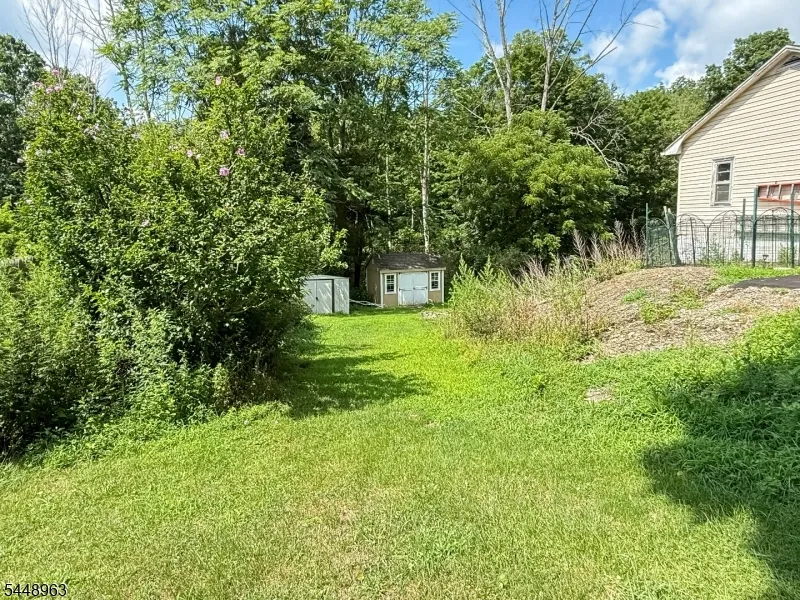 427 Mount Hermon Rd Hope, NJ 07825