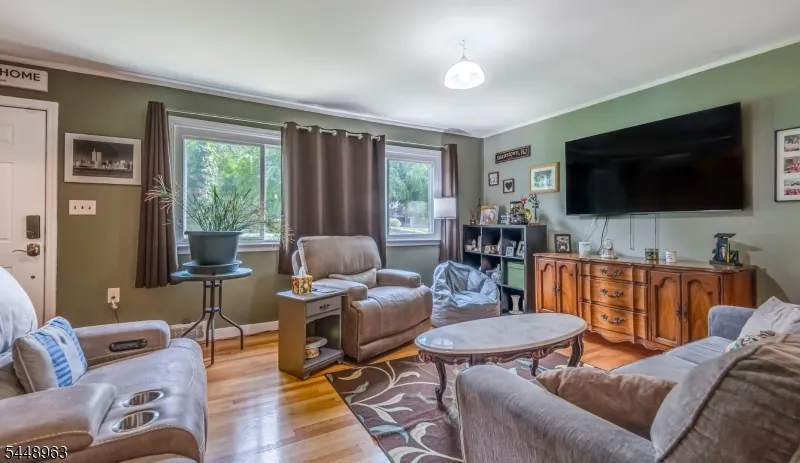 427 Mount Hermon Rd Hope, NJ 07825