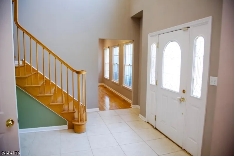 43 Cleveland Ave East Hanover, NJ 07936