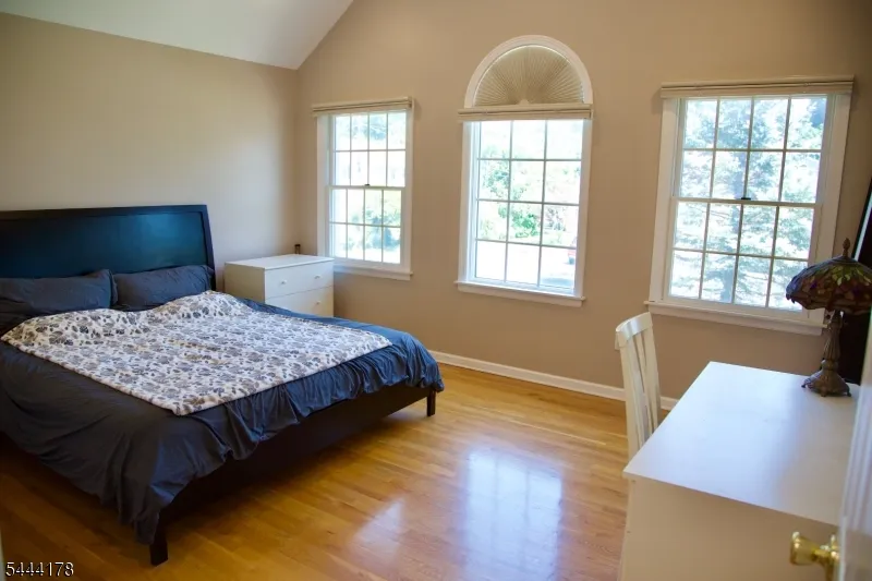 43 Cleveland Ave East Hanover, NJ 07936