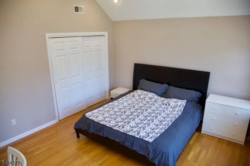 43 Cleveland Ave East Hanover, NJ 07936