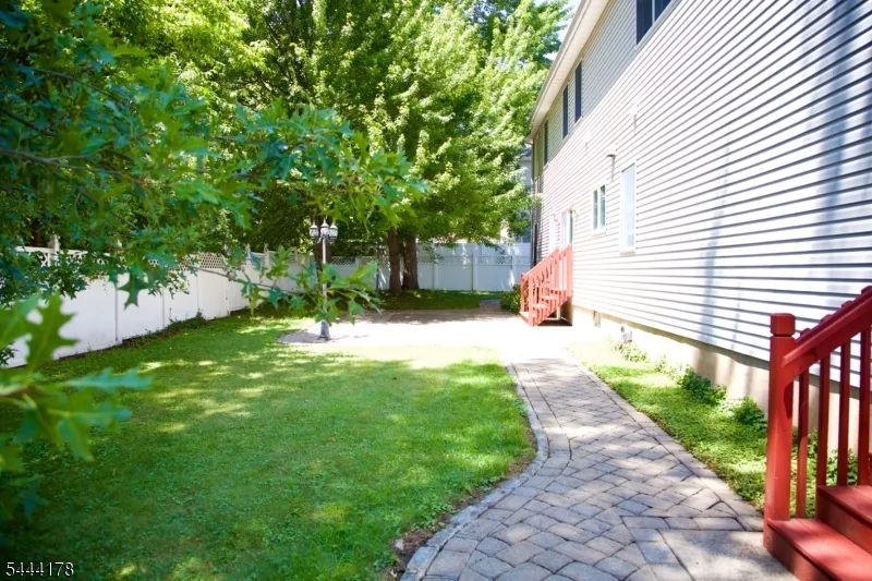 43 Cleveland Ave East Hanover, NJ 07936