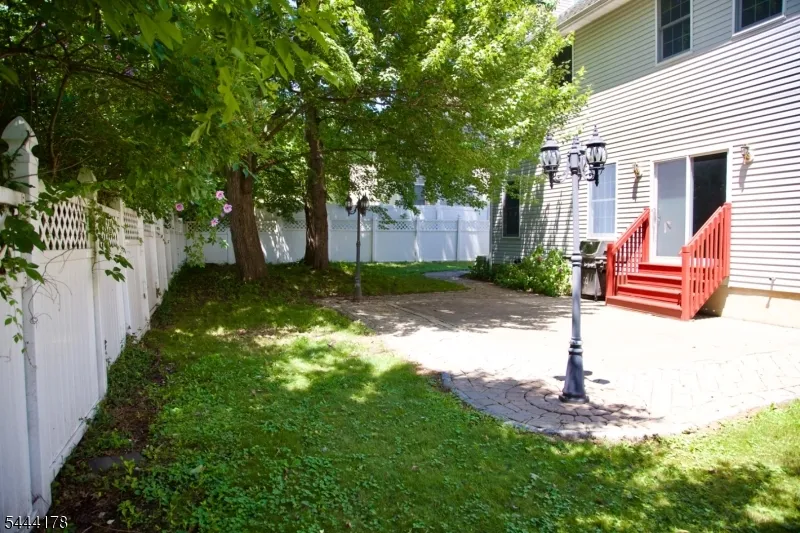 43 Cleveland Ave East Hanover, NJ 07936