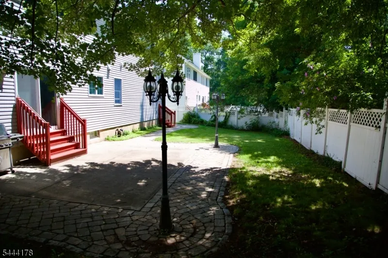 43 Cleveland Ave East Hanover, NJ 07936