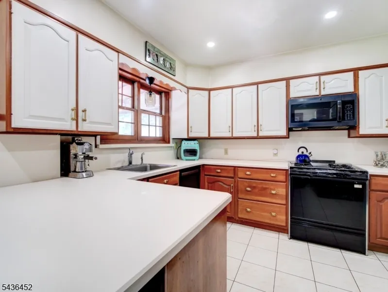 1136 Coolidge Rd Elizabeth City, NJ 07208