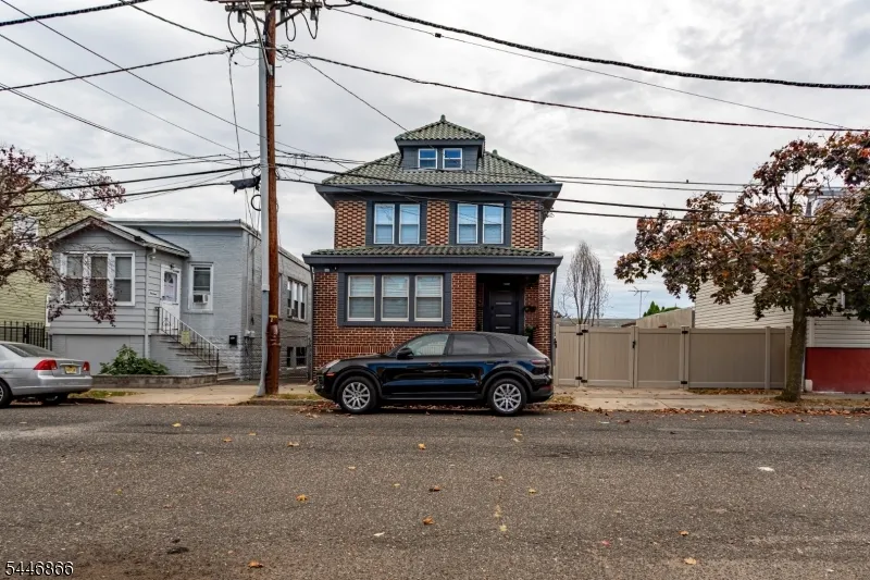 11 Edison St Bloomfield, NJ 07003