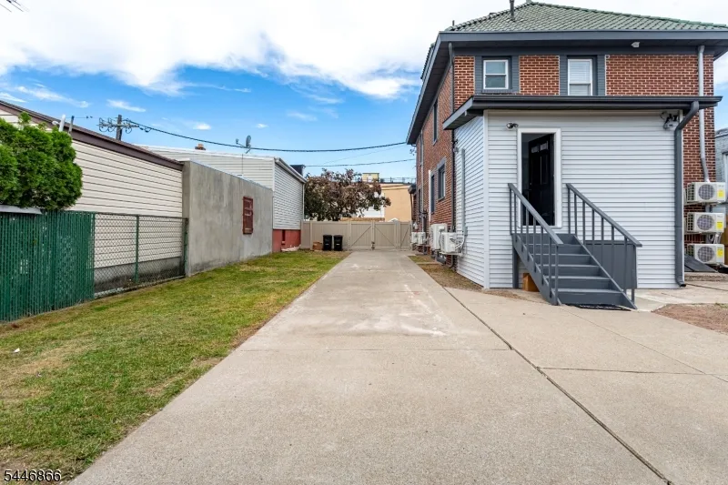 11 Edison St Bloomfield, NJ 07003