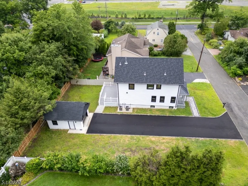 9 Hugenot St East Hanover, NJ 07936
