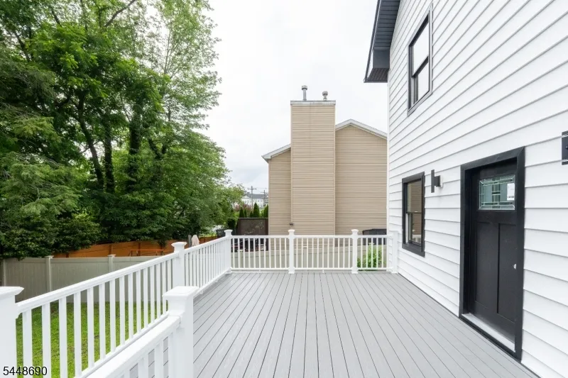 9 Hugenot St East Hanover, NJ 07936
