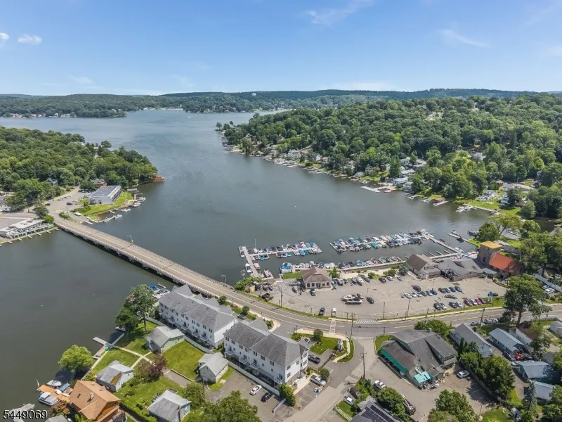 468 River Styx Rd #4 Unit 4 Hopatcong, NJ 07843