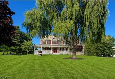 57 Armstrong Rd