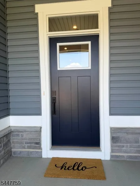 40 Thomas Knoll Blvd Mansfield, NJ 07865