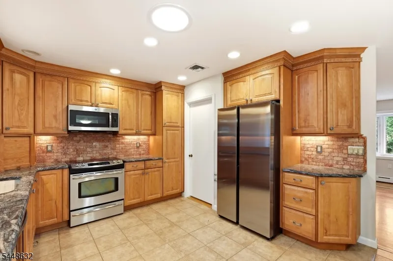 51 Union County Pkwy Clark, NJ 07066